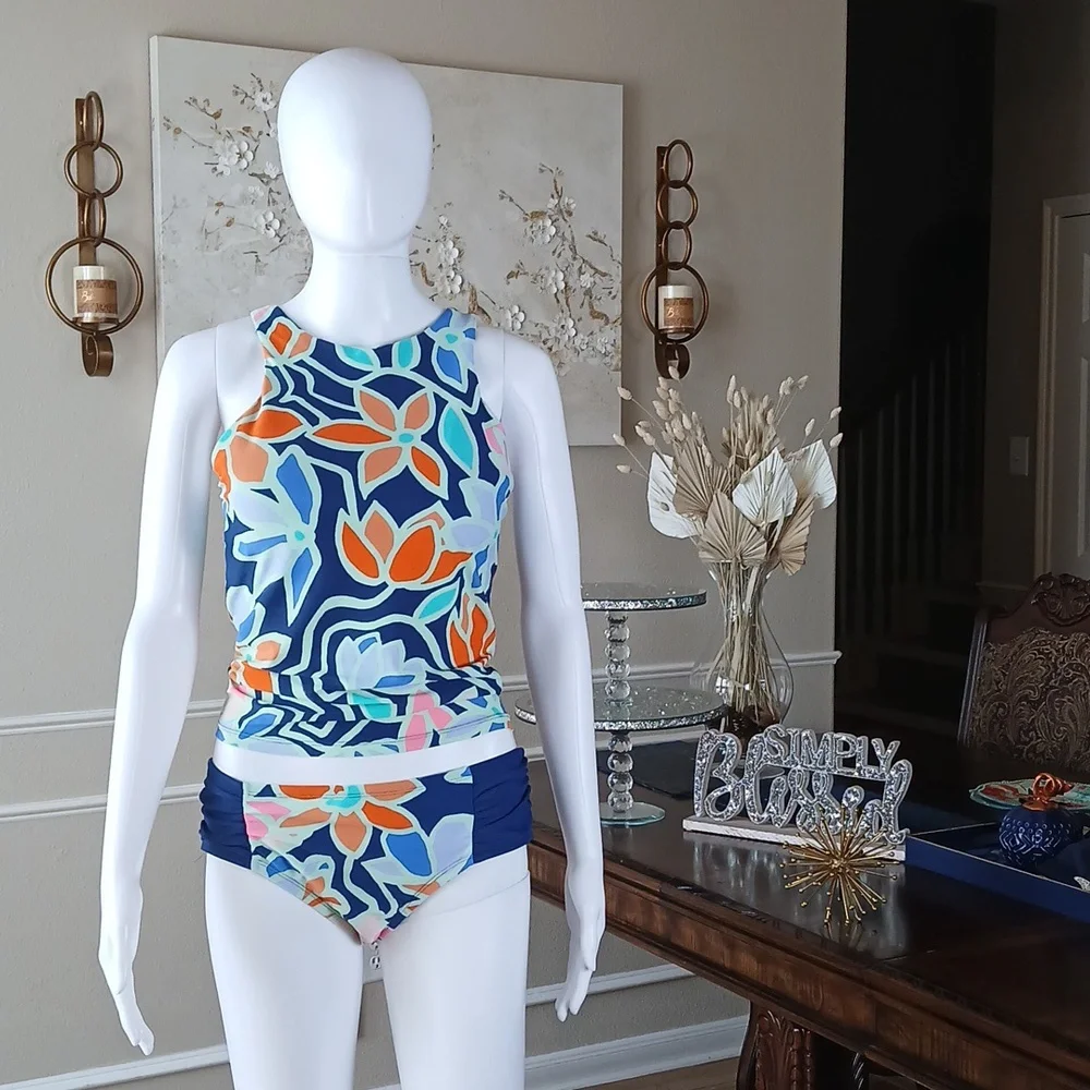 Women's Skechers Floral Patterned 2 Pc Tankini Set Swimwear. Size M - Picture 8 of 17